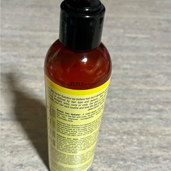 Bundle of Jane Carter quench curl hydrator, b total edge wax & tie dye headband - Picture 11 of 16